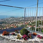 Ourmadeira - Vila Da Portada, Character